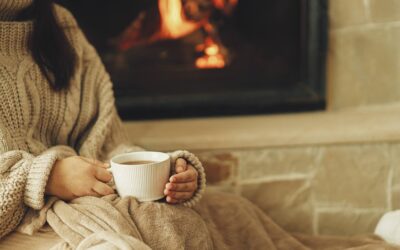 Jak si doma vylepšit tepelný komfort? Pomohou dobře těsnící okna i hřejivé doplňky