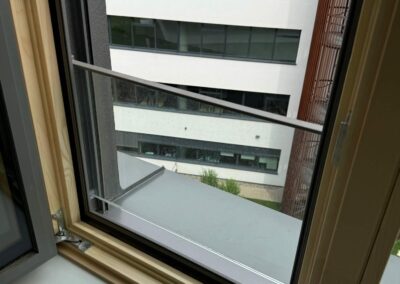 Realizace dřevohliníkových oken v provedení Aluwood Waveless Remízek Radlice Praha