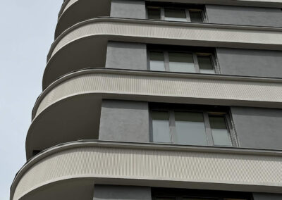 Realizace dřevohliníkových oken v provedení Aluwood Waveless Remízek Radlice Praha