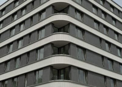 Realizace dřevohliníkových oken v provedení Aluwood Waveless Remízek Radlice Praha