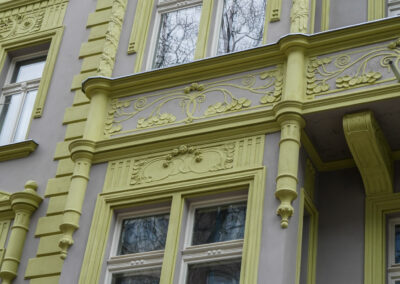 Špaletová a dřevěná okna v BD – Praha 8, Křižíkova